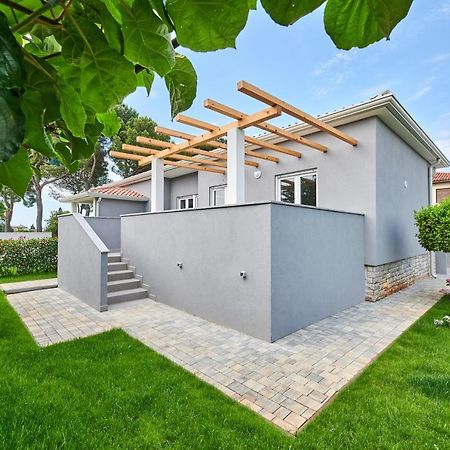 Apartmani Ivana Umag Exterior photo